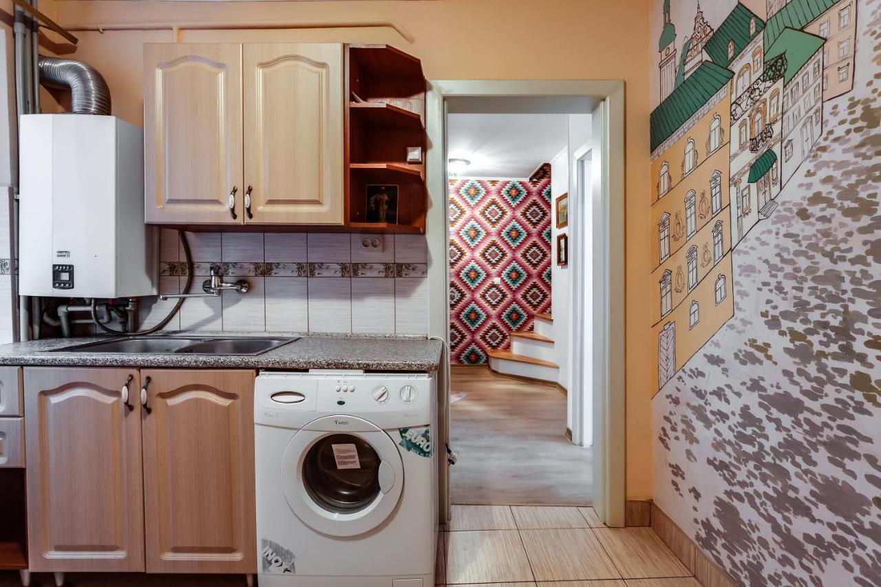 Four Bedrooms Apartment In The Heart Of ลวีฟ ภายนอก รูปภาพ
